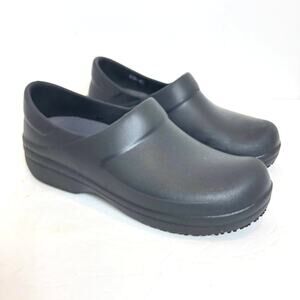 Crocs- Black Neria Pro II Work Dual Comfort Slip Resistant Clogs - Women's 9